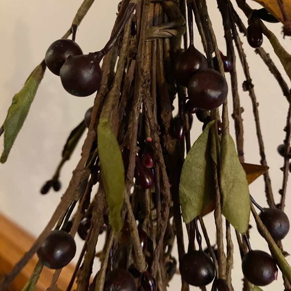 Berry Tree - shapable - Picture 2 of 3